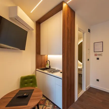 Апартаменты Emerald Free Garage Parking