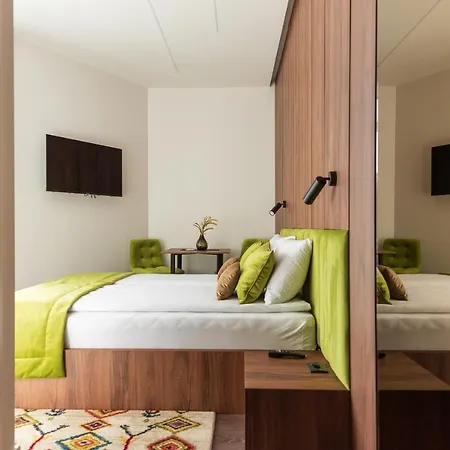 Emerald Free Garage Parking