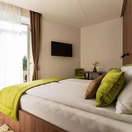 Emerald Free Garage Parking サラエヴォ