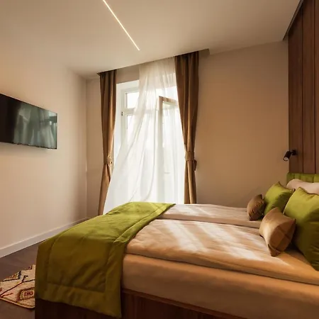 Emerald Free Garage Parking * サラエヴォ