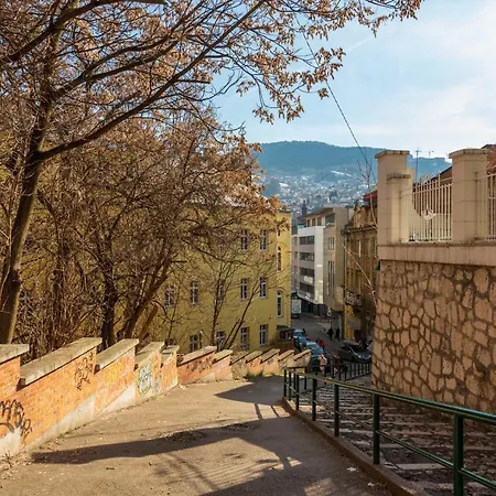 Emerald Free Garage Parking