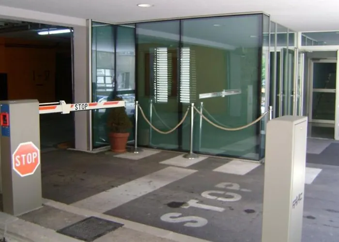 Emerald Free Garage Parking