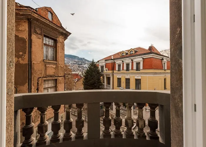 Emerald Free Garage Parking *