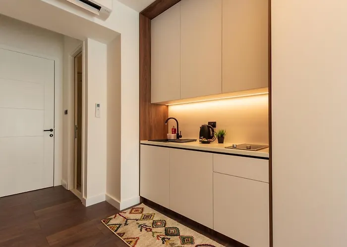 Emerald Free Garage Parking Apartman *