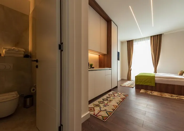 Emerald Free Garage Parking Apartman *